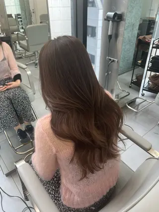 セミロング スワイプするのちょっ と待った艶髪/透明感のヘアスタイル