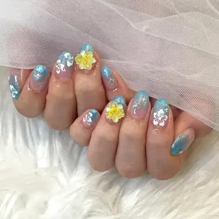 ネイル yurika 🌷.*･ﾟのネイルデザイン