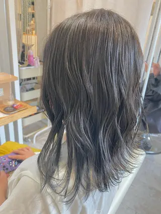 セミロング カラー ヘアアレンジ Design Color🐰アユミのヘアスタイル