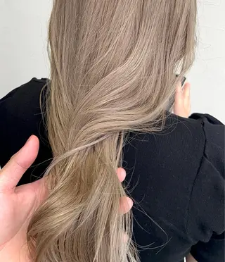 ロング カラー VIEW maacoのヘアスタイル