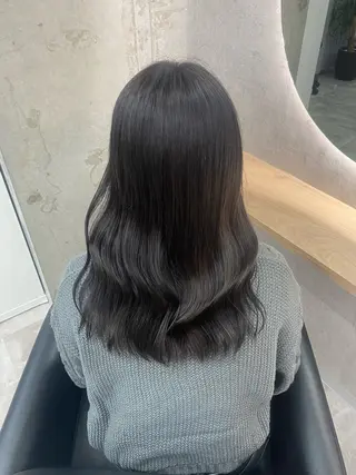 セミロング カラー ヘアアレンジ 苗代萌/ぷるツヤ髪 🫧／レイヤーカットのヘアスタイル