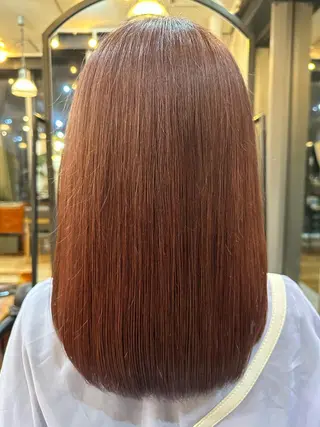 ミディアム カラー 川口開世 layer cutのヘアスタイル