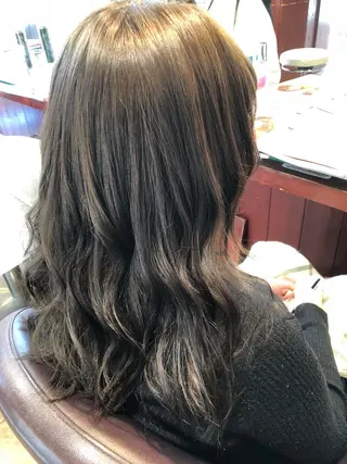 セミロング カラー 星 沙織のヘアスタイル