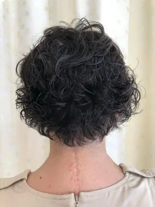 ショート パーマ 本多 美羽のヘアスタイル