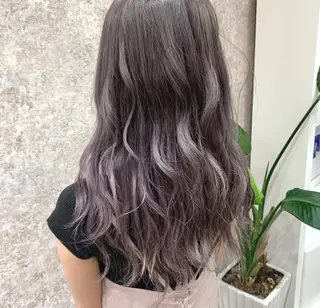 ロング カラー piLLon/ RYUKAのヘアスタイル