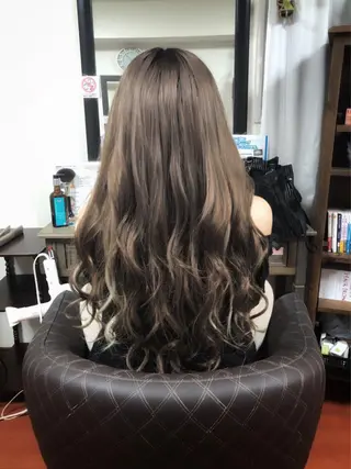ロング 是枝 さくらのヘアスタイル