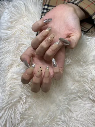 ネイル PEEKABOO京橋 EYE&NAILのマツエク・マツパデザイン