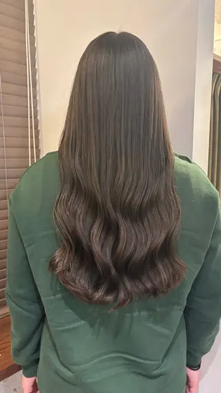ロング moon所属・平出 千尋のヘアスタイル