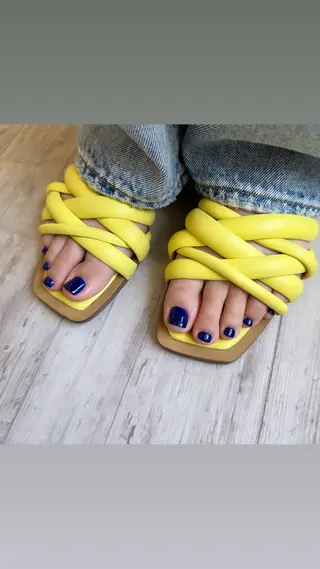 ネイル Laula🤍 ayakaのネイルデザイン