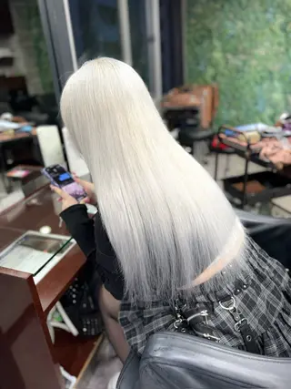 ロング カラー ハイトーンエクステ 🎩カズキ🎩のヘアスタイル