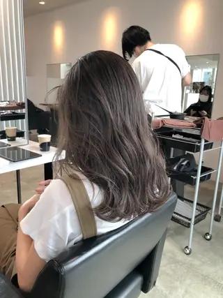 セミロング カラー 艶カラー×似合わせ カットshihomiのヘアスタイル