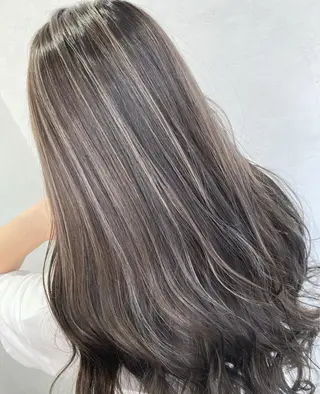 ロング カラー パーマ ブリーチ毛縮毛矯正 👑山口のヘアスタイル