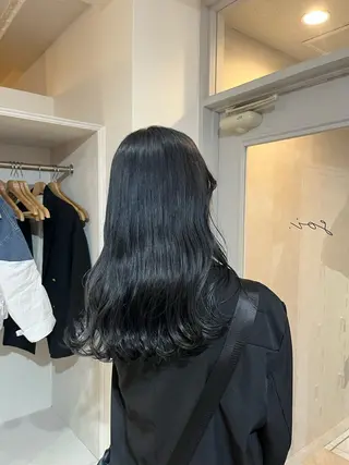 セミロング yohaku misakiのヘアスタイル
