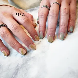 ネイル UrakoNail 《nail》のネイルデザイン