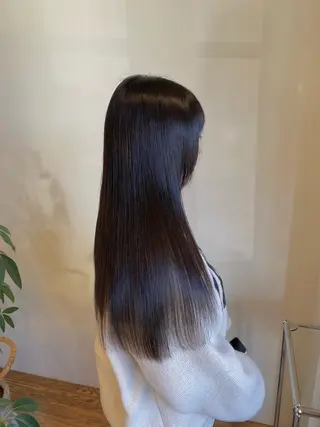 ロング カラー Ludwig AIRIのヘアスタイル