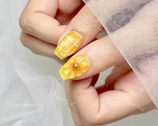 ネイル 🦋 Queenieのネイルデザイン
