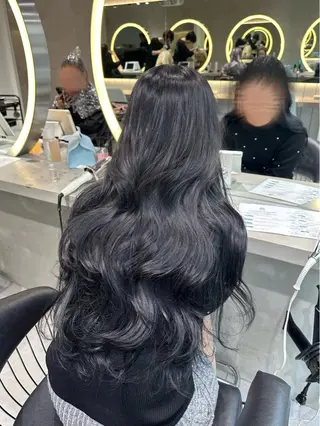 ミディアム コウスケ/ lond uluのヘアスタイル