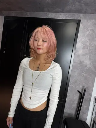 ミディアム カラー nameless髪質 改善ブリーチ心斎橋のヘアスタイル