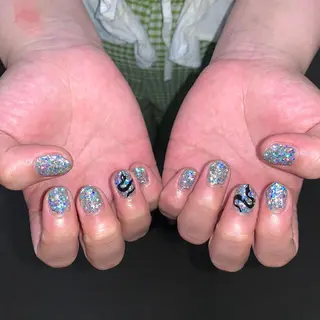 ネイル SAPHIR NAGISAのマツエク・マツパデザイン