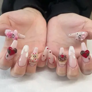 ネイル 💎🐰 saki. m 🐰💎のネイルデザイン