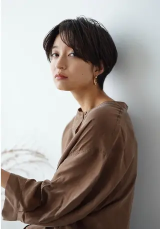 ショート カラー BELLA阿部野 TOMOMIのヘアスタイル
