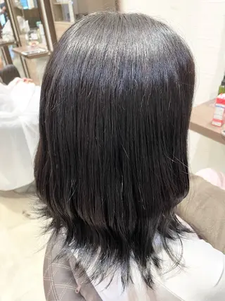 セミロング カラー 緑川 佳薫のヘアスタイル