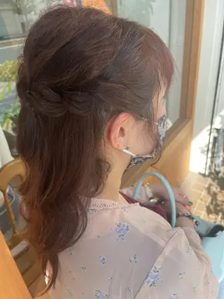 ミディアム ヘアアレンジ Era Hatsuneのヘアスタイル