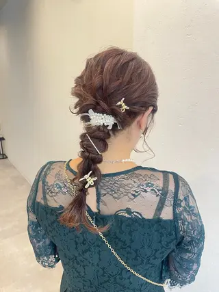 セミロング ヘアアレンジ 縮毛矯正×髪質改善 カラー×クロスパーマのヘアスタイル