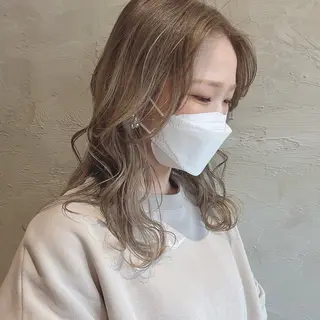 セミロング カラー L’me  TOKYO by youres所属・《柔らかhair𓍯 》木村美姫のヘアスタイル