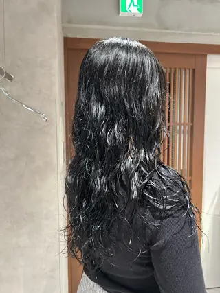 ロング ayano🍒パーマ 暖色カラーのヘアスタイル