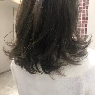 ミディアム カラー パーマ ヘアアレンジ apish aoyama所属・武 愛子の眉毛・アイブロウイメージ