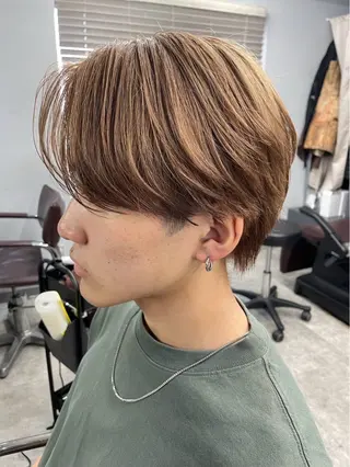 カラー メンズ 大関海璃 波巻きパーマのヘアスタイル