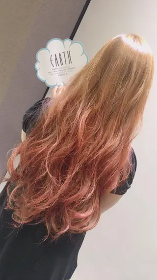 ロング カラー ヤマグチ ナツキのヘアスタイル