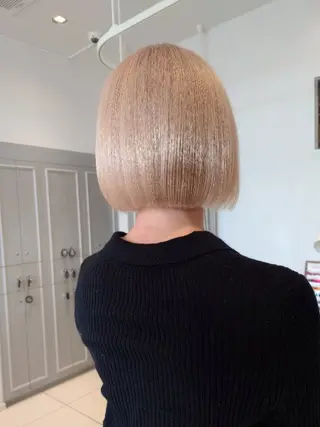 ショート 新潟ハイトーンカラー NO.1✨ 小川 巧のヘアスタイル