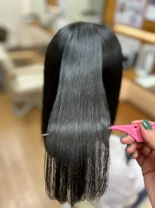 ミディアム 神谷 千明のヘアスタイル