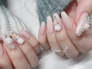 ネイル 芦辺 香奈のネイルデザイン