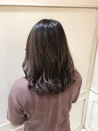 セミロング カラー 吉原 雪乃のヘアスタイル