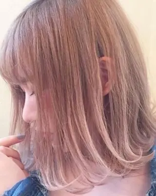 ミディアム カラー 縮毛矯正専門 美容師のヘアスタイル