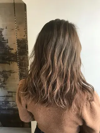 セミロング SHIAN八王子 🇫🇷山本実穂のヘアスタイル