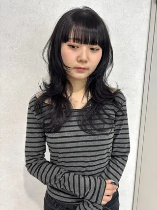 セミロング カラー 流行りのレイヤーカッ ト得意💖akariのヘアスタイル