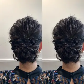 ミディアム ヘアアレンジ SALOWIN所属・小栗 麻衣のヘアスタイル