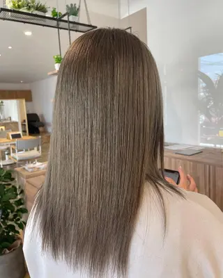 セミロング 鈴木 つかさのヘアスタイル