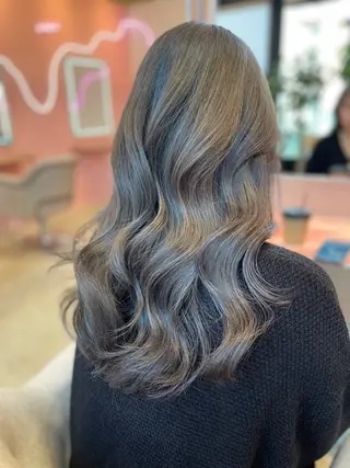 ロング カラー wixy    mimi所属・透明感カラーの人 ベージュの王様のヘアスタイル