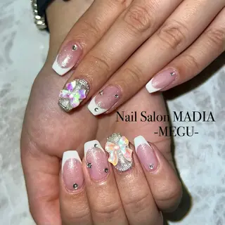 ネイル MADIA藤沢所属・MADIA MEGUのネイルデザイン