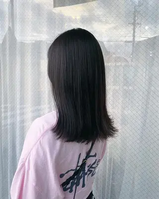 セミロング カラー 高浜 夕海のヘアスタイル