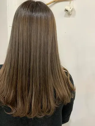 ロング カラー RINKA 琳茄のヘアスタイル