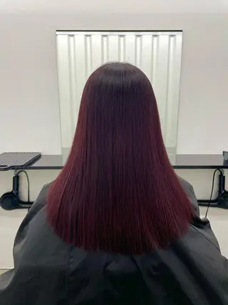 ロング カラー TAKUMI .のヘアスタイル