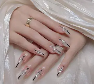 ネイル Yuli ネイルのネイルデザイン