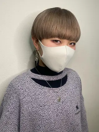 ショート ハイトーンカラー🍑 心斎橋のヘアスタイル