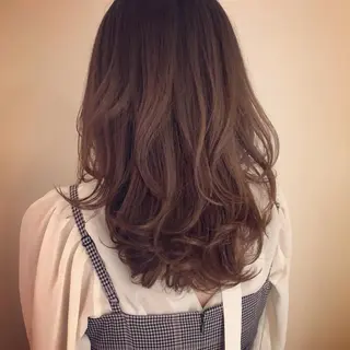 セミロング Sanctuary 南森町店のヘアスタイル